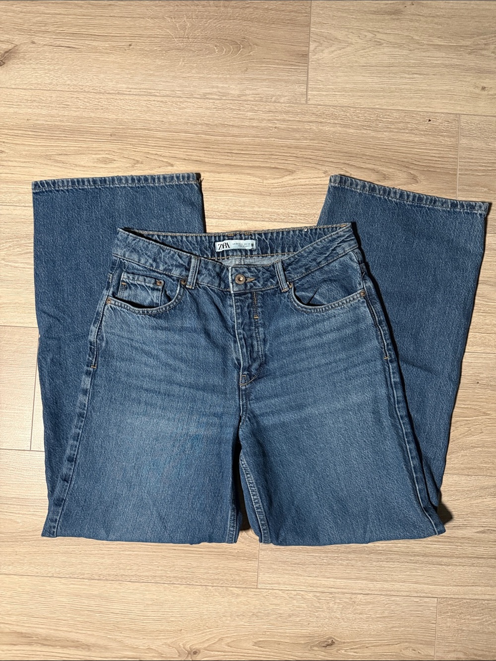 Zara Women’s Wide Leg Jeans in Deep Blue Denim